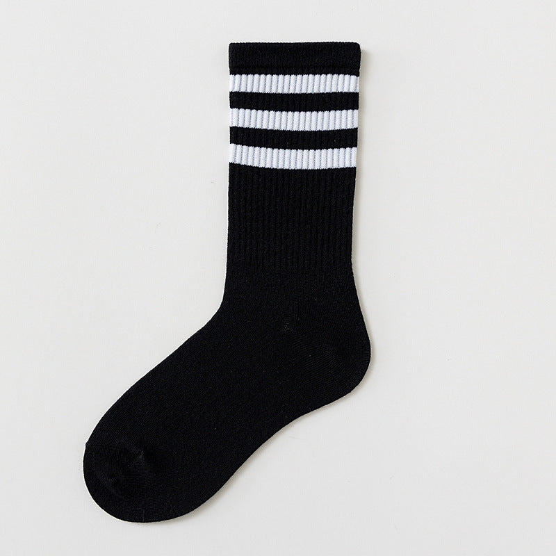 Classic Stripes Socks in black with white stripe