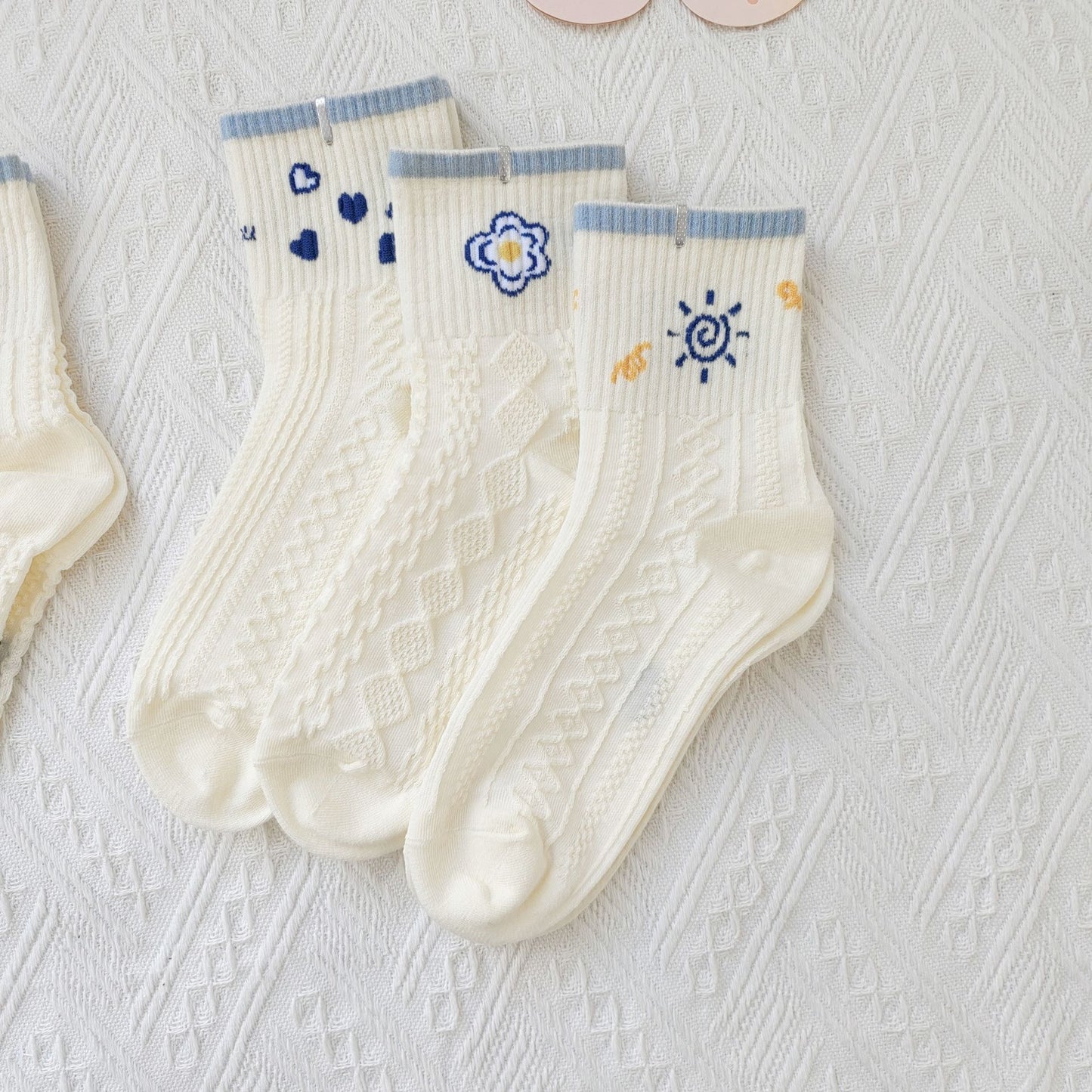 Cotton comfort socks in white