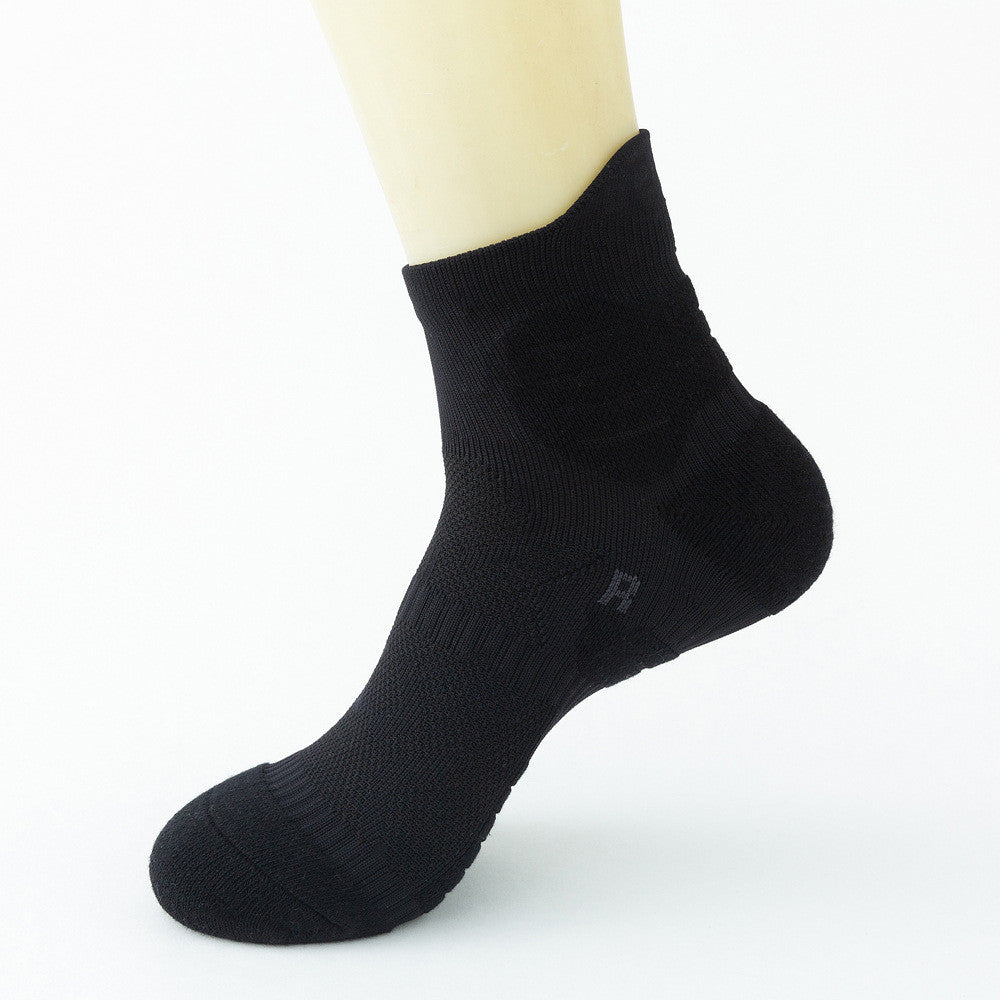 Essentials Athletic Ankle Socks in black