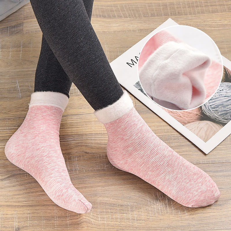 Heathered Hug Ankle Socks in pink on model