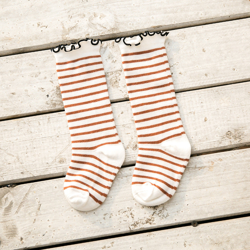 Kiddy Crew Socks in white with red stripe