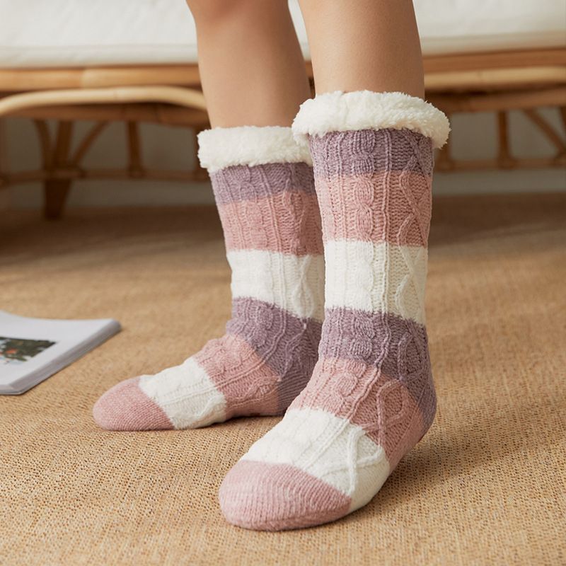 Nonslip socks in pink front picture