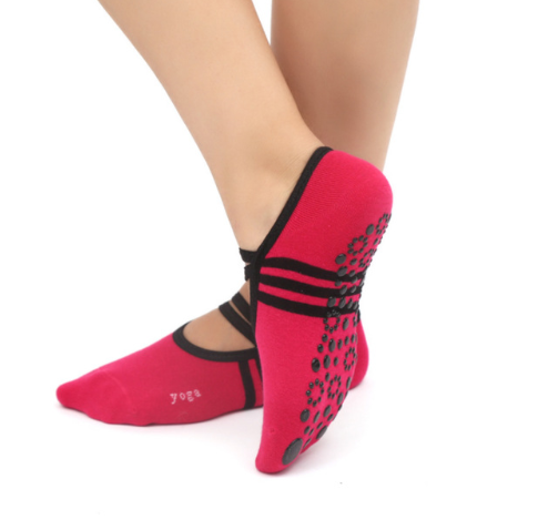 Yoga socks in red non slip